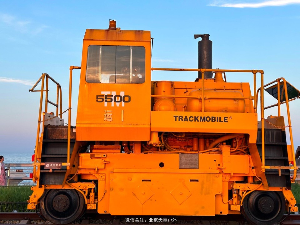 C9840721-FF76-41B9-AEBE-3F090764166D