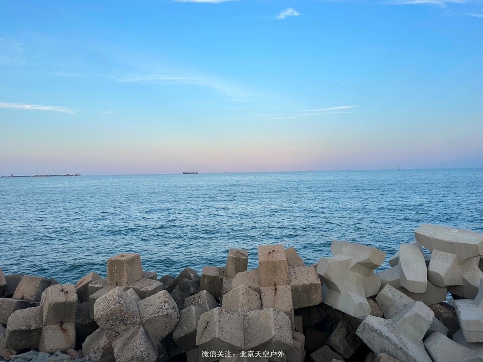 E2489CEC-AA43-4BB7-A405-DB46D1610878