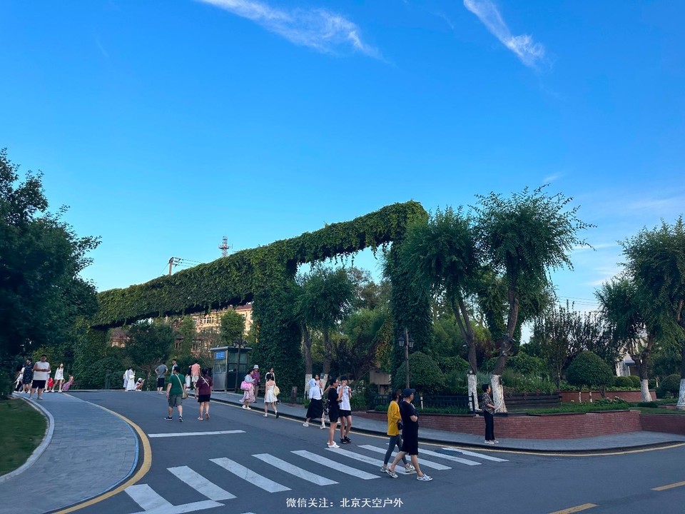 02765EE2-C113-4209-84B9-D1C13E3B62B6