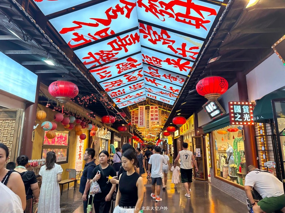 AFFCB0E2-3A19-4E4F-BD39-D6C5681652FF