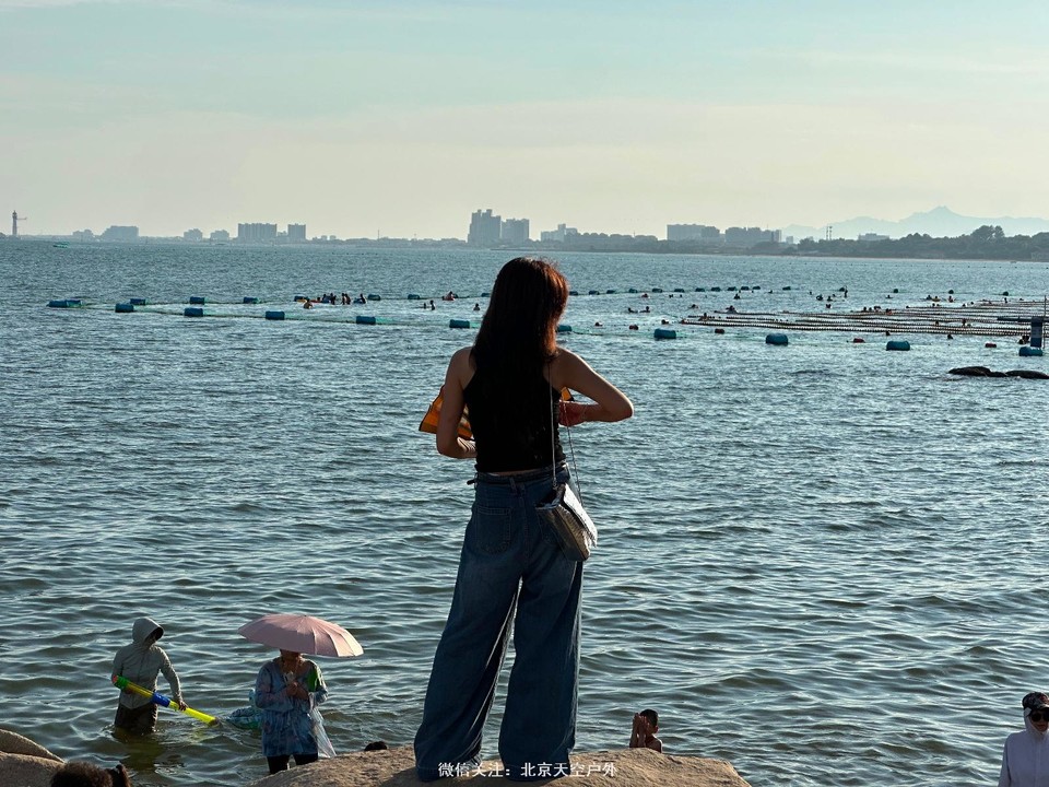 8DFE5B7D-77EA-43A0-A14C-E2840F512107