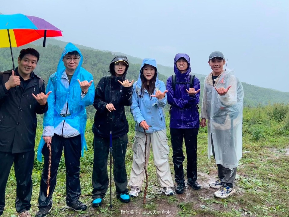 C93CAD8C-3D9B-40BC-97E4-79A9AEA945EB