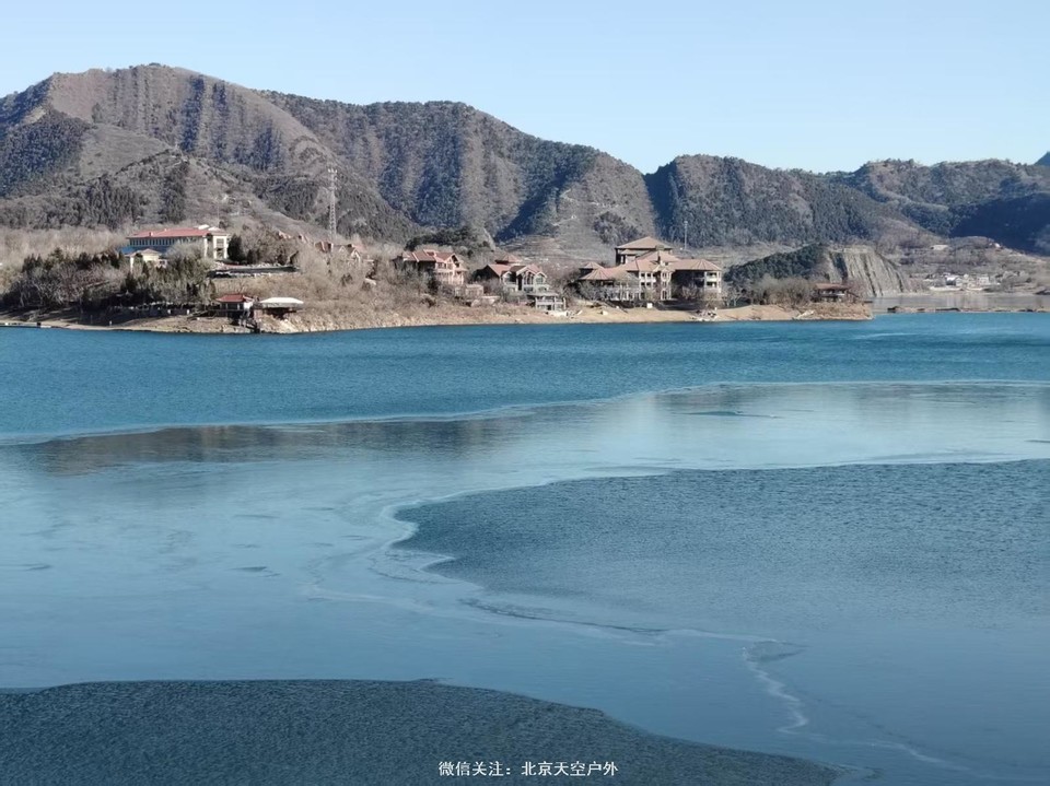 E9C71DA0-8F29-454A-814A-FAD11793ADB9