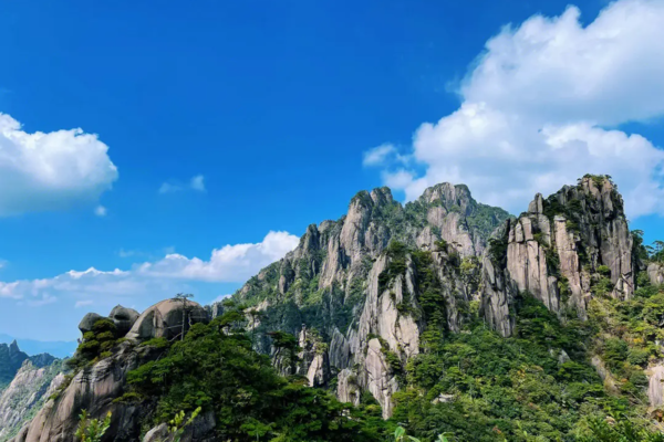 周末2天｜婺源三清山｜水墨徽州-篁岭晒秋-三清山-火车直达无须请假