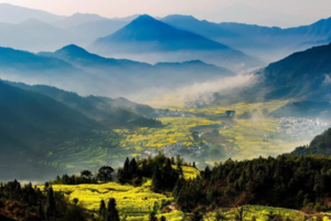 三月•周末2天｜婺源全景｜中国最美乡村の赏江岭梯田油菜花-品徽州古村浓韵｜周末火车行