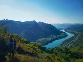 【阳山江英古道，广州出发】喀斯特地貌深处，探寻千年古道记忆,广东版“墨石公园” 、打卡“千里江山图“！