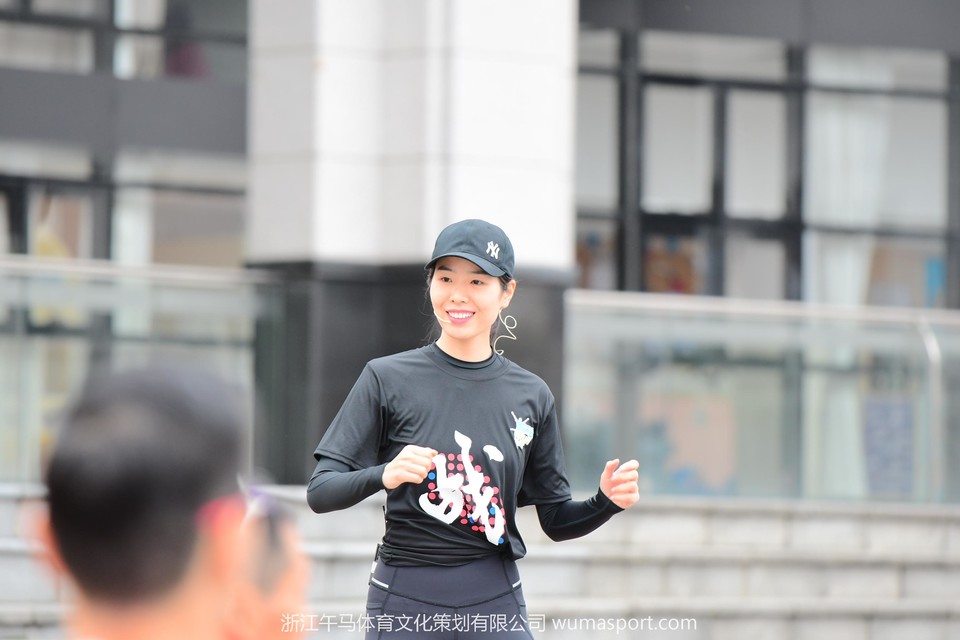 mmexport1605930982371