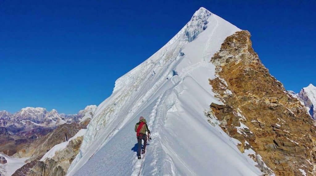 Lobuche Peak 01 的登山路線