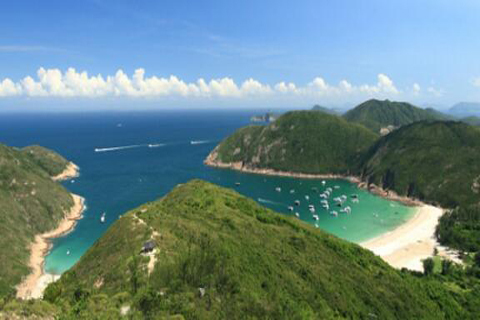 4月25日（周二）香港亚洲最美徒步路线、麦里浩径二段徒步、咸田湾、西湾山、眺望宏伟山海全景、品味港式美食 一日游