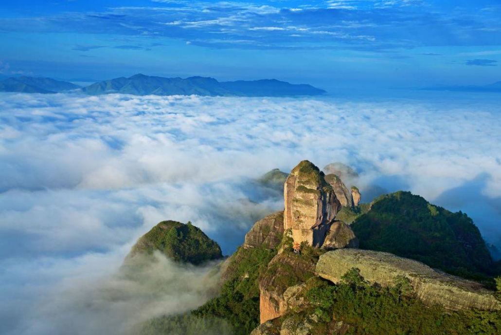 2天游【清明节】登河源龙川丹霞地貌霍山,广东七大名山之一,挑战高空