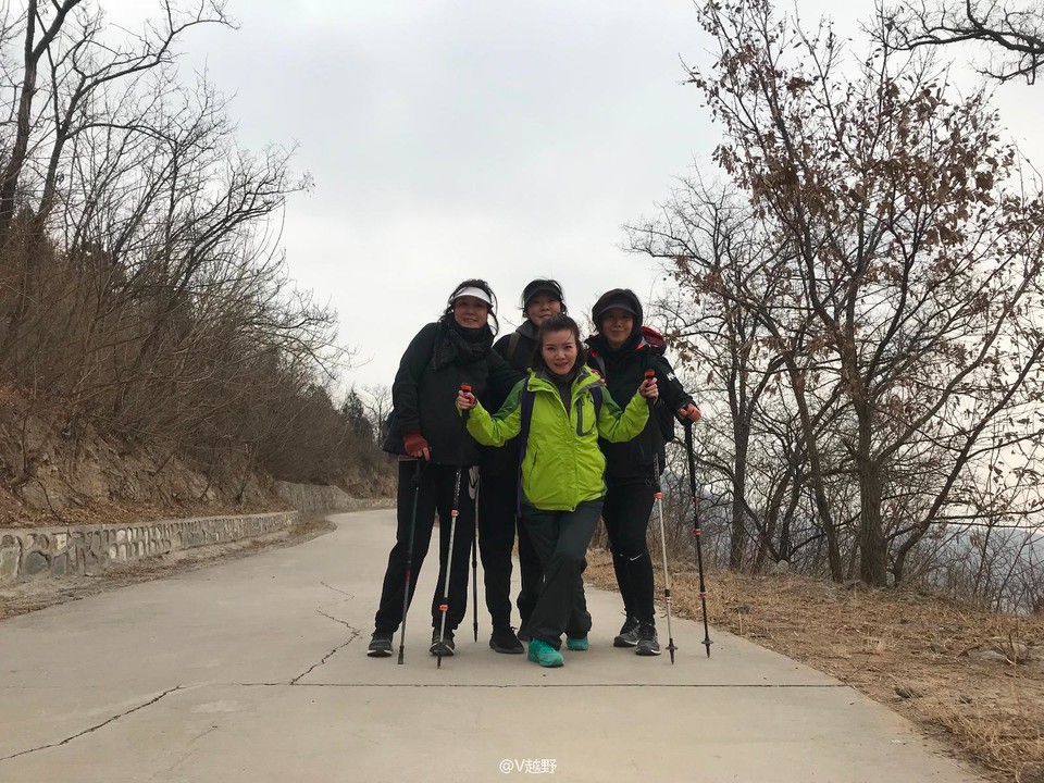 2596F7B5-0FC8-4BF0-AA39-640676D12F7A