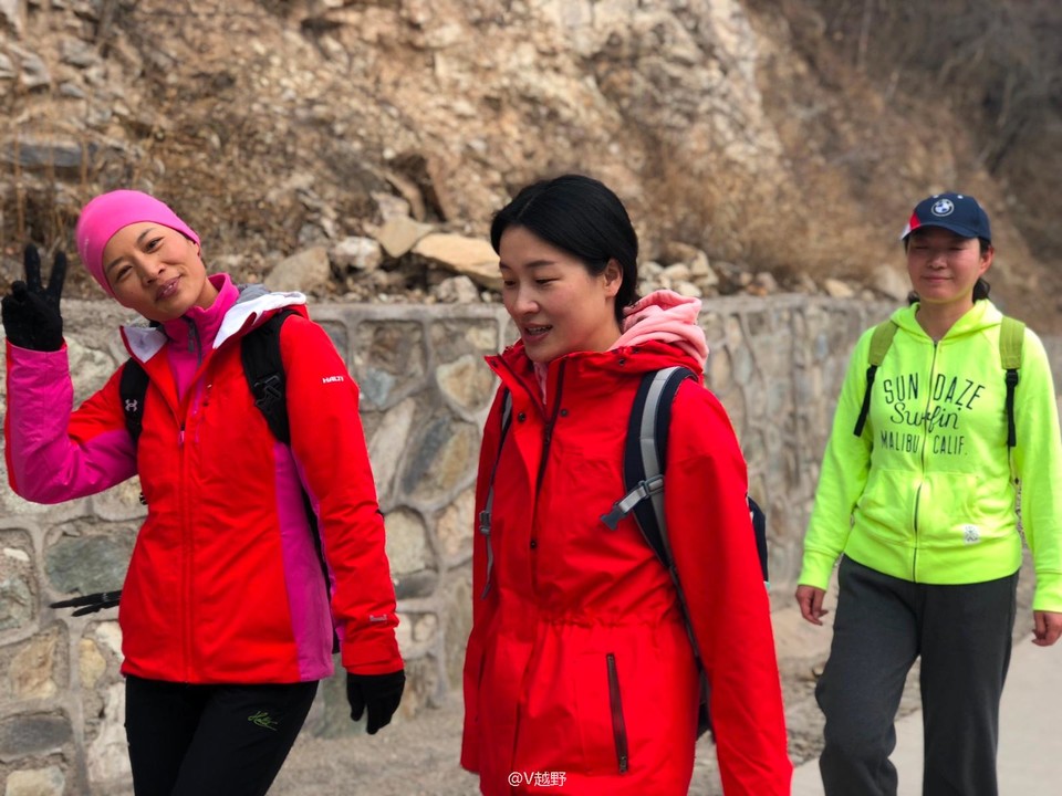 EC051E4B-977E-4EF9-B0A8-FE8F90A9E48E