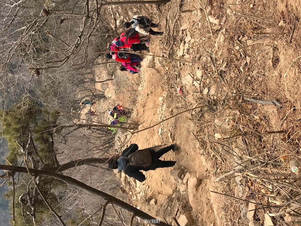 C9FA4DB3-B827-4DA3-8B60-6A6806E83155