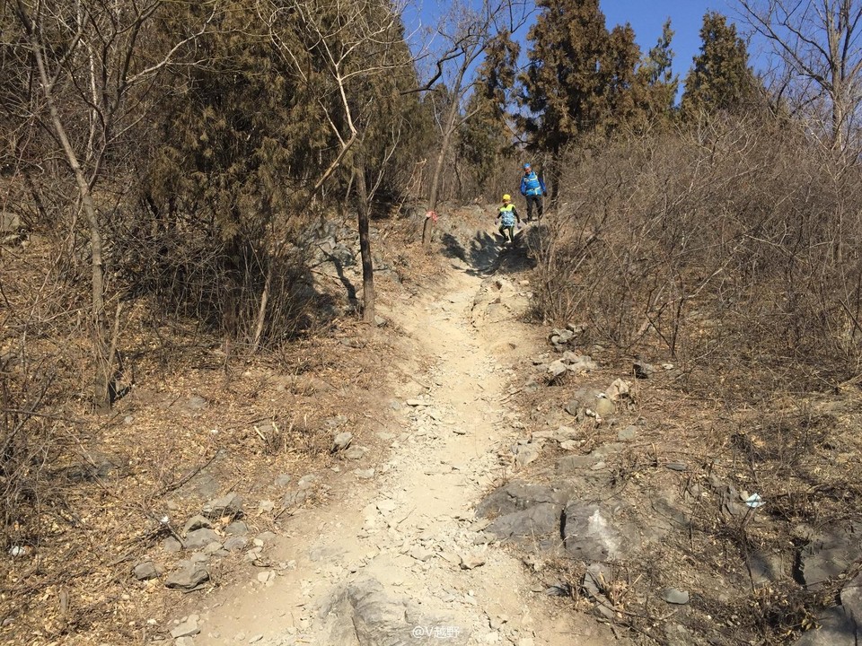 F6E4286F-9512-4097-AFAA-C9197C773BF4