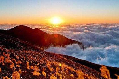 【元旦火车班】12.30-1.1 登顶天上万亩高山草甸--武功山(早鸟结伴都特价)