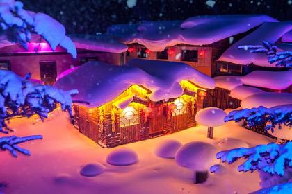 冰雪梦幻A线精品团深度纯玩7天6晚丨2021冬季相约东北,全面升级酒店住宿精品线,雪地温泉+5S滑雪+徒步梦幻雪山