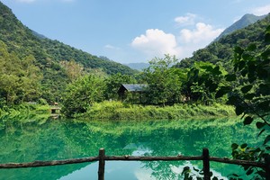 7月18/19【肇庆紫云谷溯溪 1天】媲美九寨沟的避暑天堂，探索千年紫云谷溯溪玩水，行摄最美山水，尝美食农家菜