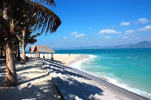 【跃游中国•遇见三亚5日】2026和爱的人一起出发，看海角，走天涯 !1家1车，打卡蜈支洲岛、森林公园、南山、海景下午茶