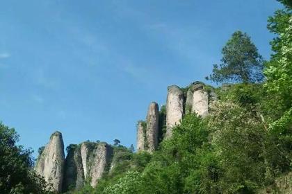 10月20日(周日)新昌鹰嘴岩、金枪岩、蘑菇岩三岩趣味技术型登山