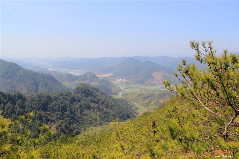 最心水的是中午吃到了好吃的面！比自己煮着好吃很多倍的面！然后，看吧!如此风景！