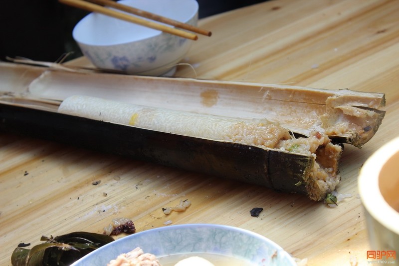 美味竹筒饭现身了.jpg