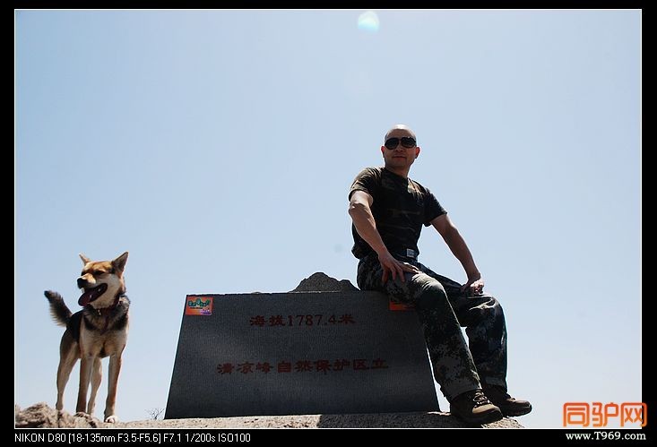 哦哦！光头兄边上的什么啊！！