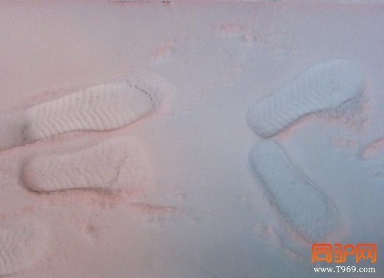 偶的雪印脚丫.jpg