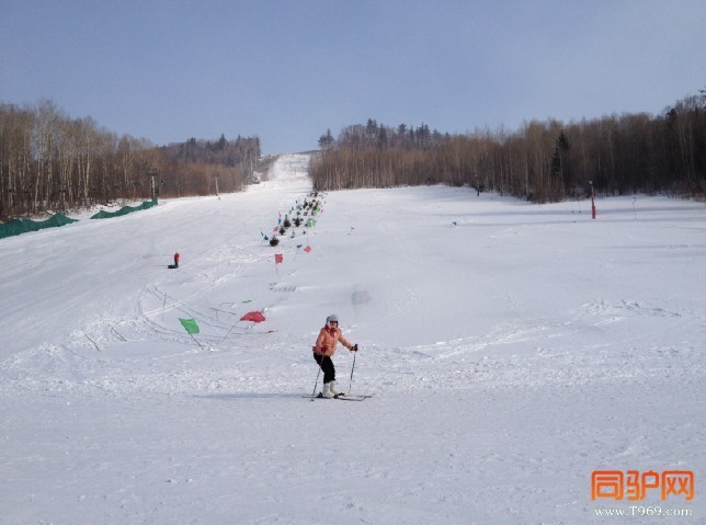 和平滑雪场.jpg