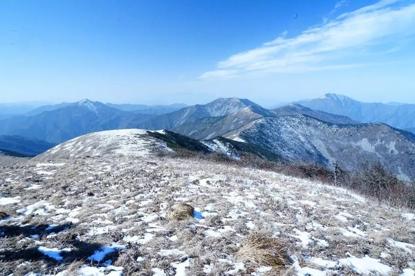 【120天秦岭打卡计划丨东梁】3月20日徒步东梁，去探寻初春秦岭最原始的美