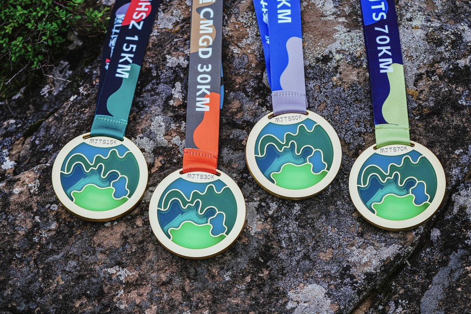 7d5d3ae8b98b410bed5a2feec38e305c