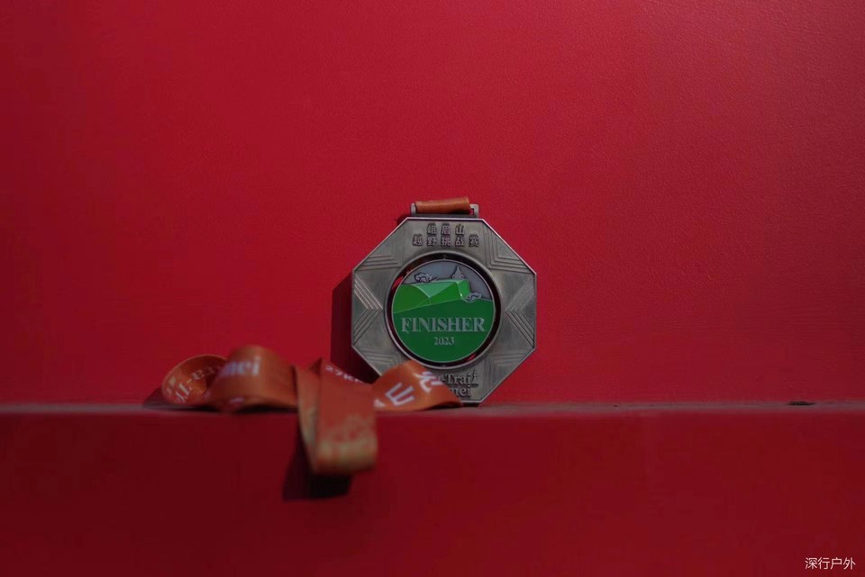 4edd7ccdf739d1780e629eabf325500