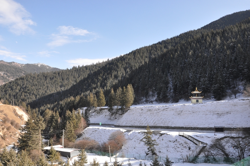 FlmBTmTZ-5wCAhdZaE8g4Nz0CWD4