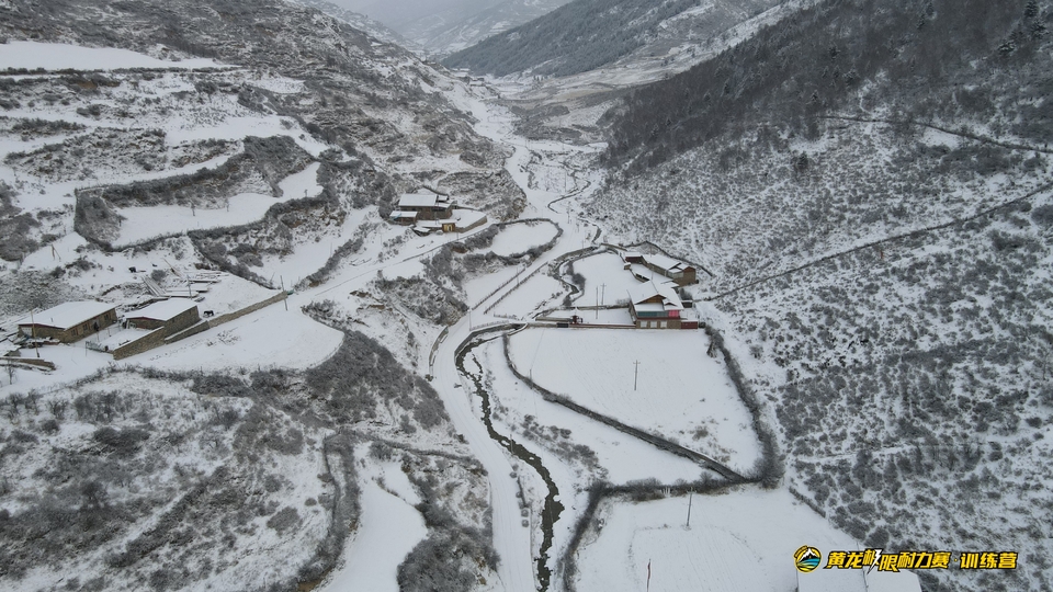 FswA7gt-AeNTa516Ig-t0TUL7bPE