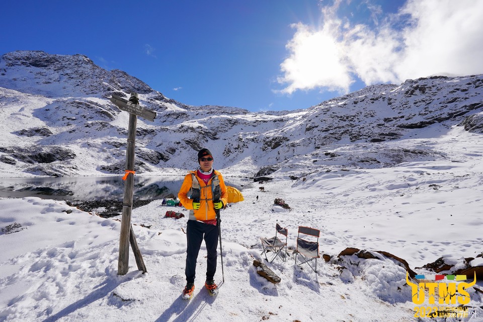 13F69D30-4A96-450A-B300-69218D479108