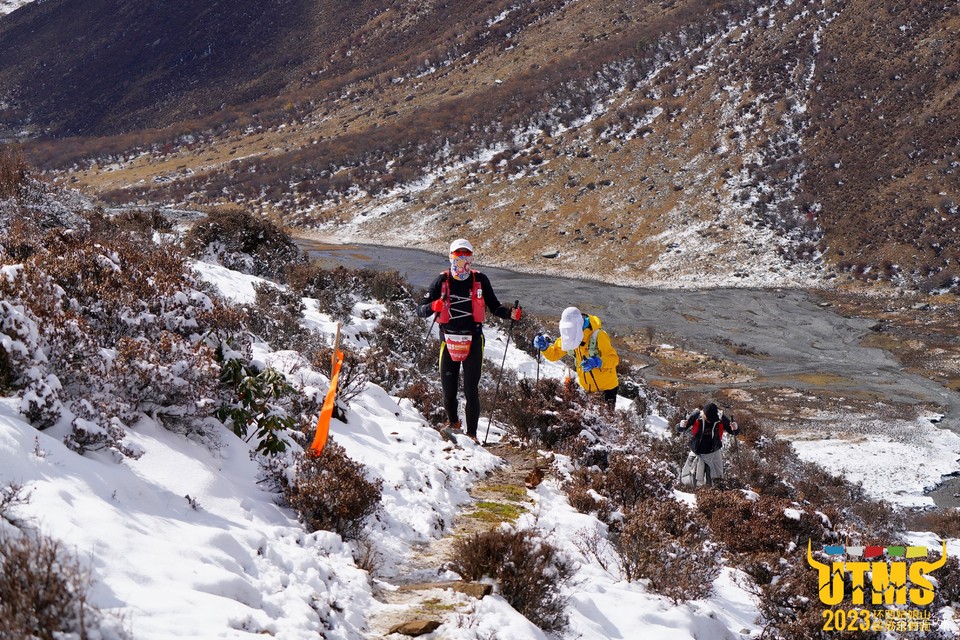 38CF0E93-C979-4B76-B1CE-0075CC49D95B