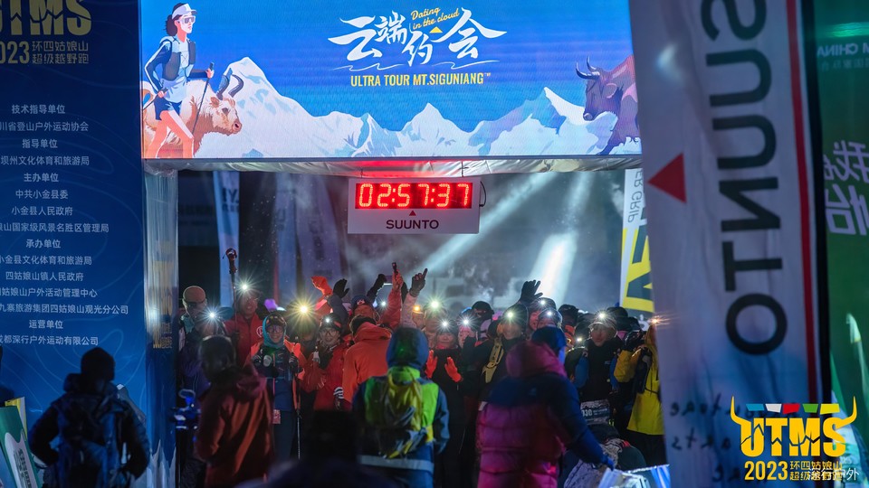 0388b8930644e5e8a2b06bd4c9f6dd3