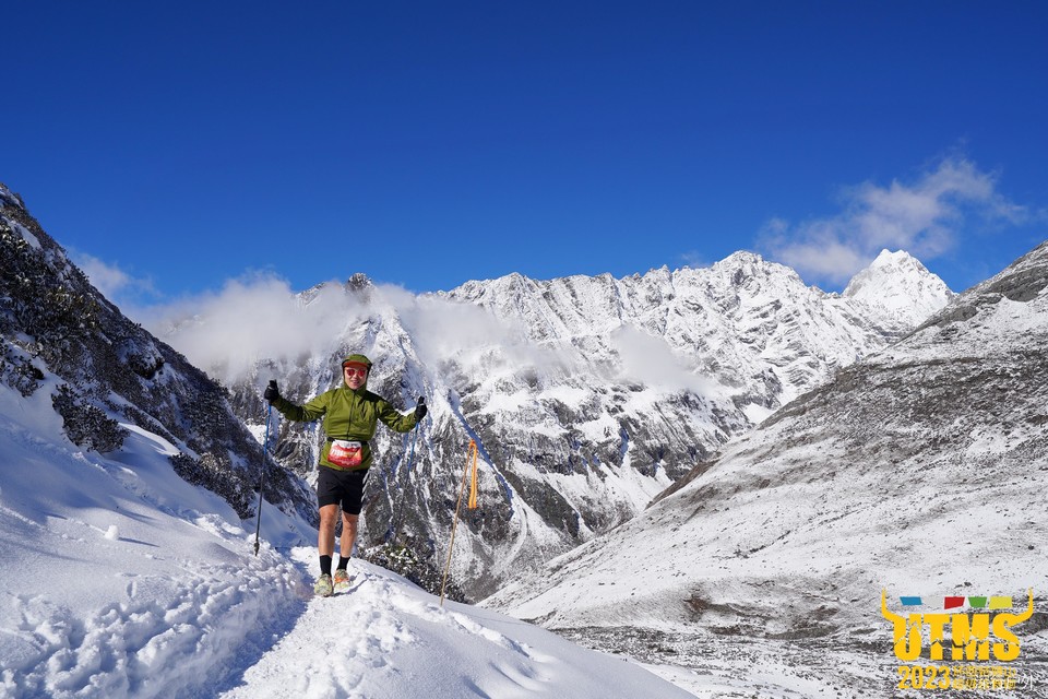 D9BF3353-019E-4BC8-A27F-1C67CE21146E