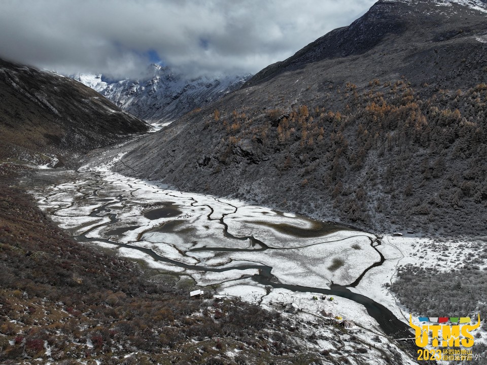 DJI_20231019040023_0100_D