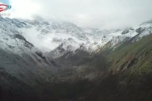 四川电视台文化旅游频道今日天府对黄龙极限耐力赛的报道