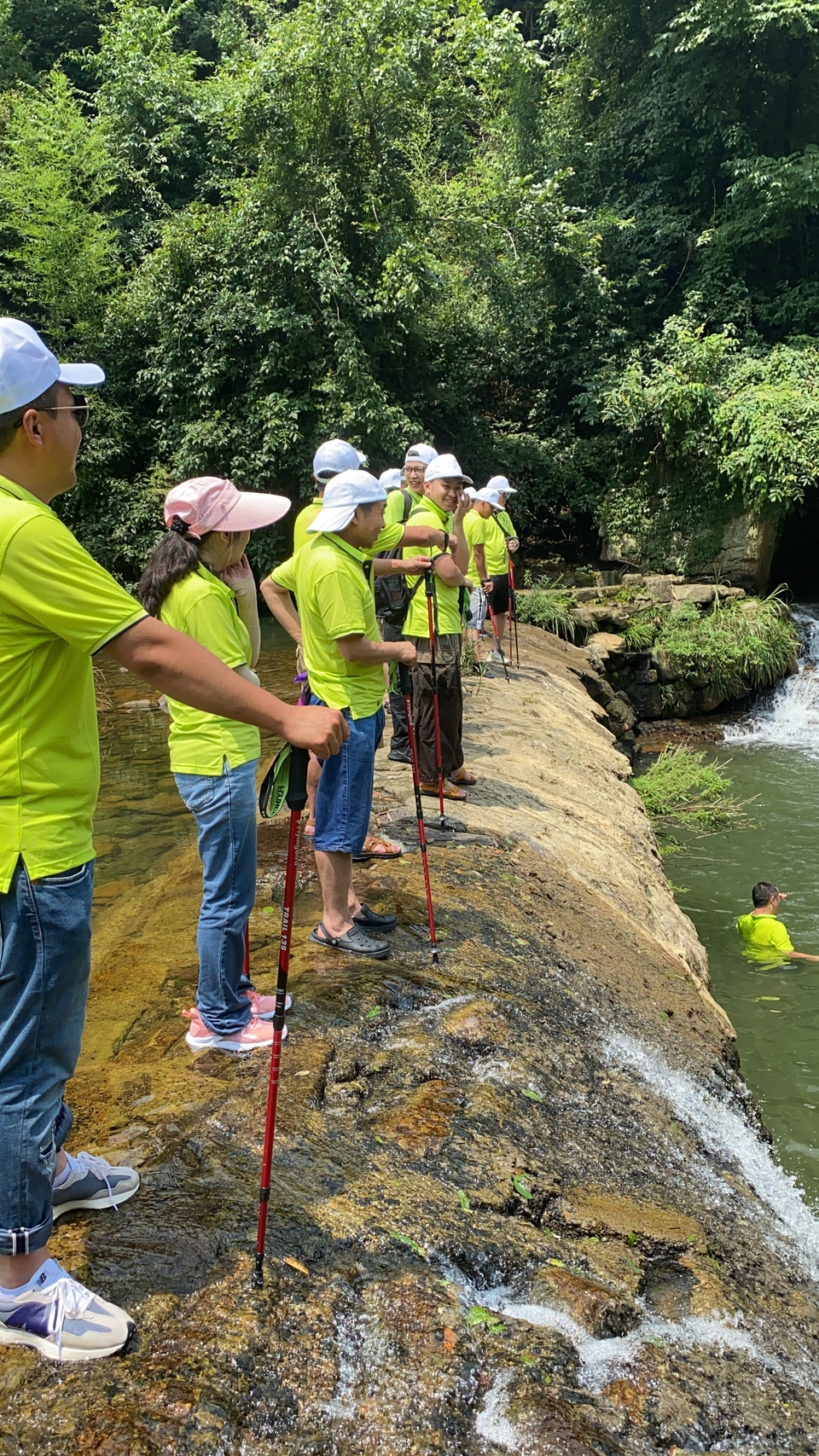 80a4fac8f144dc0b8d25713b4be61aa