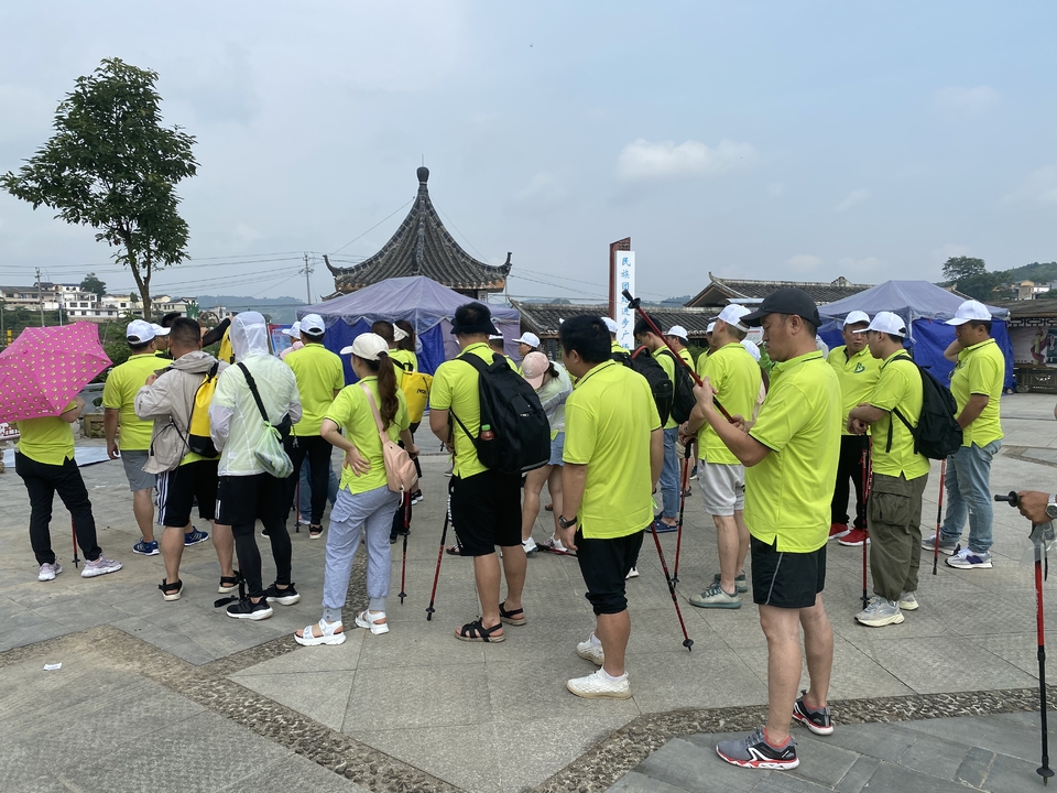 72884d01e45f92c5b3bc57d84c4ec8b