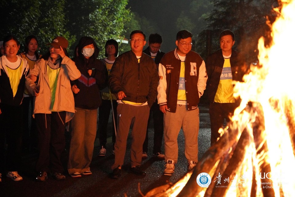 FpO9b1SYpK1UTDiXdfg7x5LZIOEt1920