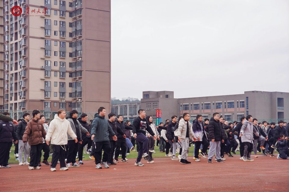 JKM00125-opq3498683907