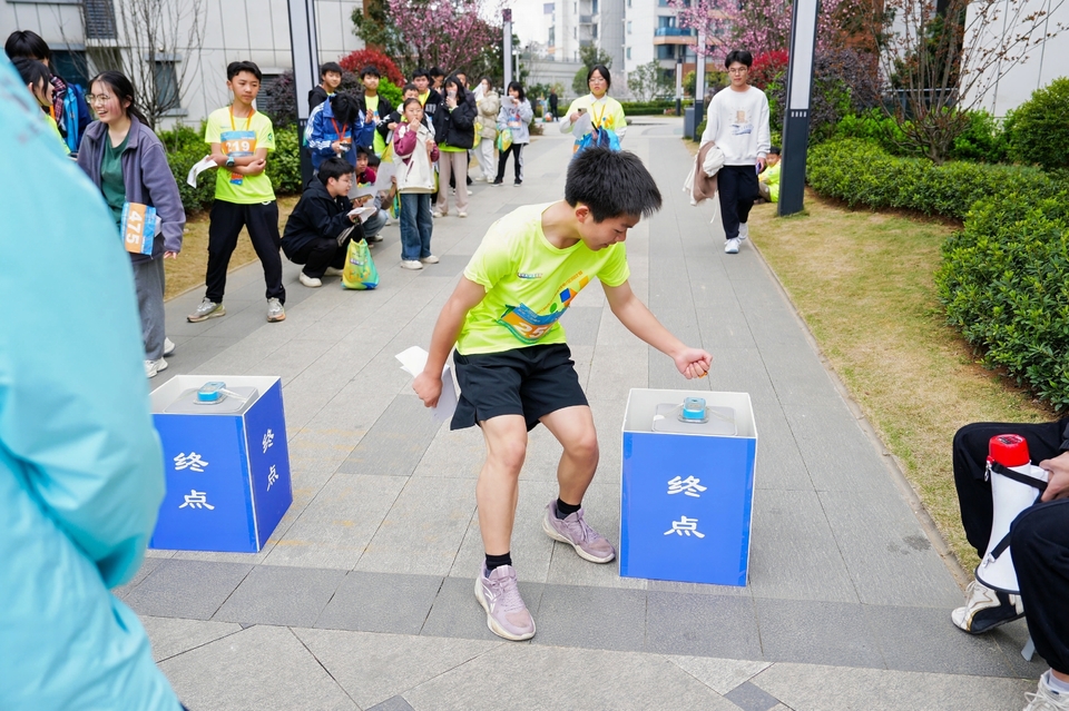 CEH01563-opq3534063851