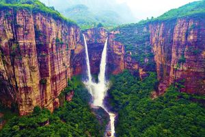 【10.1-5發(fā)團(tuán)】880元：太行大峽谷+紅旗渠+王莽嶺+錫崖溝掛壁公路+恩州驛古城，品質(zhì)4日游