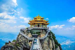 【5.1/2發(fā)團(tuán)】880元：開封大宋武俠城+少林寺+龍門石窟+仙境老君山+洛陽牡丹園+胖東來，純玩四日游