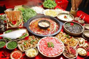 【臻純天府】6380元：成都、九寨、黃龍、熊貓樂園、峨眉山、樂山大佛登山、都江堰、青城山、松洲古城、疊溪海子 ，雙飛8日