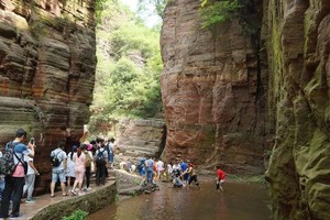 【4.1-4发团】558元：洛阳龙潭大峡谷、牡丹园、黄河三峡，纯玩三日游