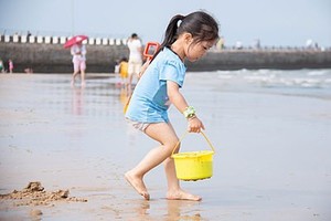 【周六、七发团】99元：日照赶海、出海捕鱼、尅海鲜、冰雪大世界、逛海鲜大集，纯玩一日游