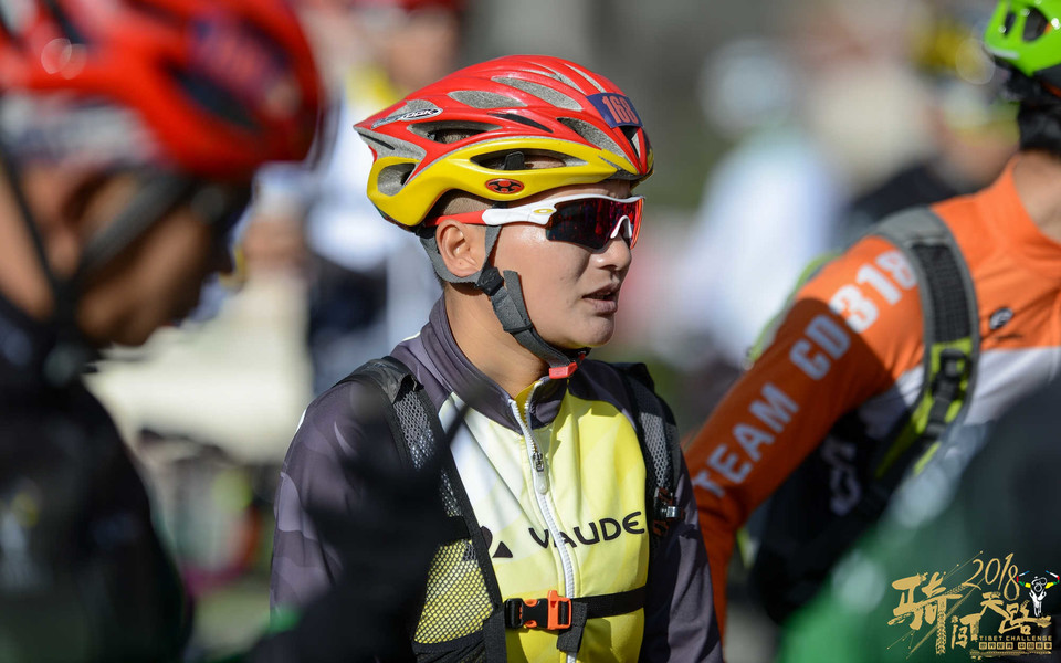 R80_5967_眸目压缩